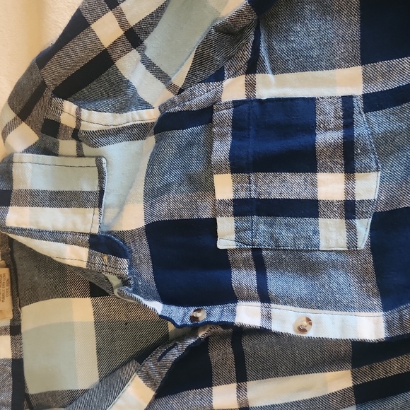 3/4 sleeve blue flannel - Picture 4 of 5